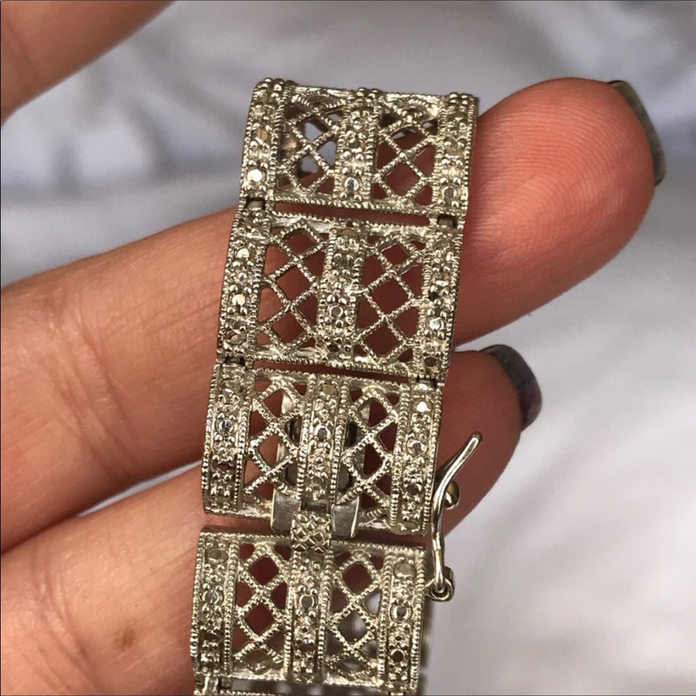 Sterling silver bracelet with diamonds